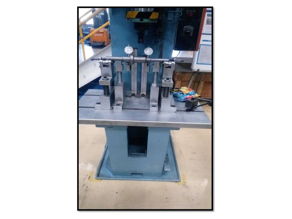 Shaft Runout Checking & Straightening Fixture